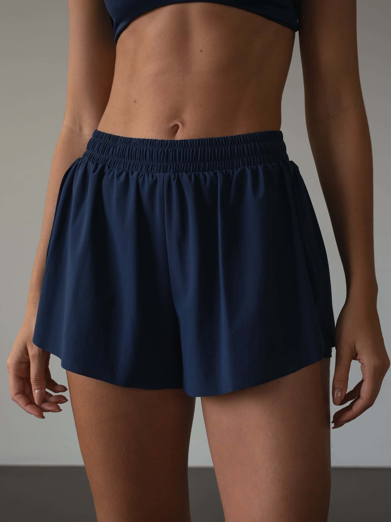 OVERLAP ACTIVE SHORTS - NAVY BLUE