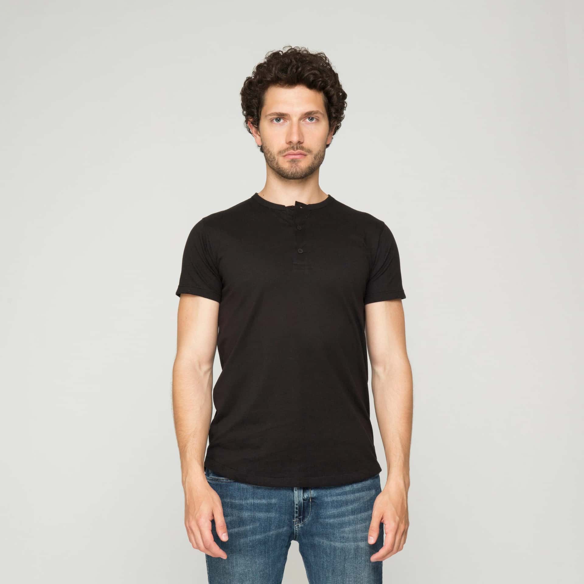 Camiseta Henley Algodón Negro