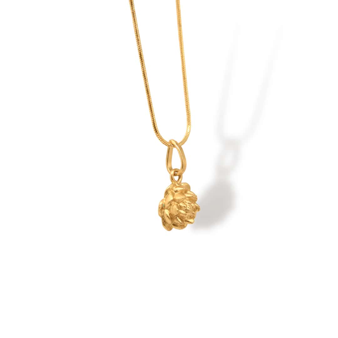 Cadena con flor de loto pequeña