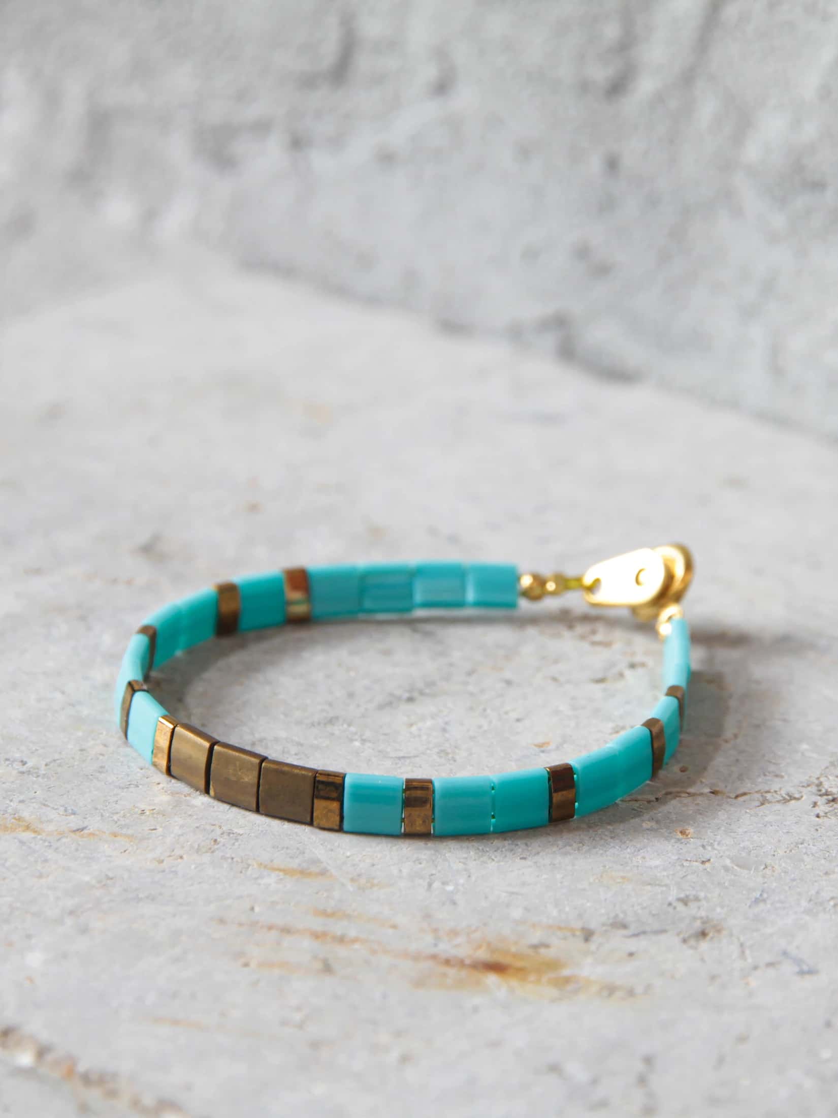 Brazalete Miyuki Tila Turquesa Dorado 5mm