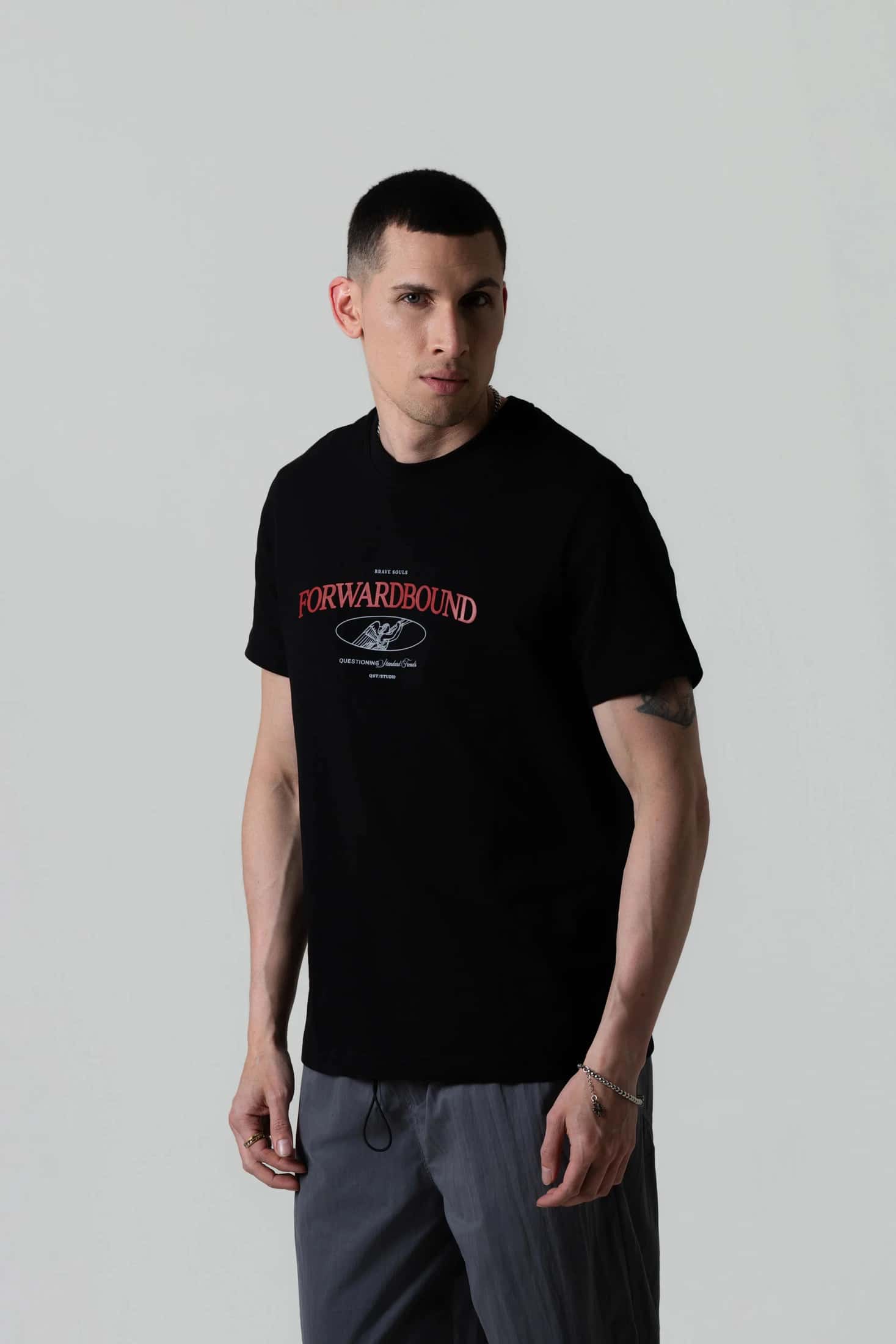 CAMISETA MANGA CORTA COLOR NEGRO