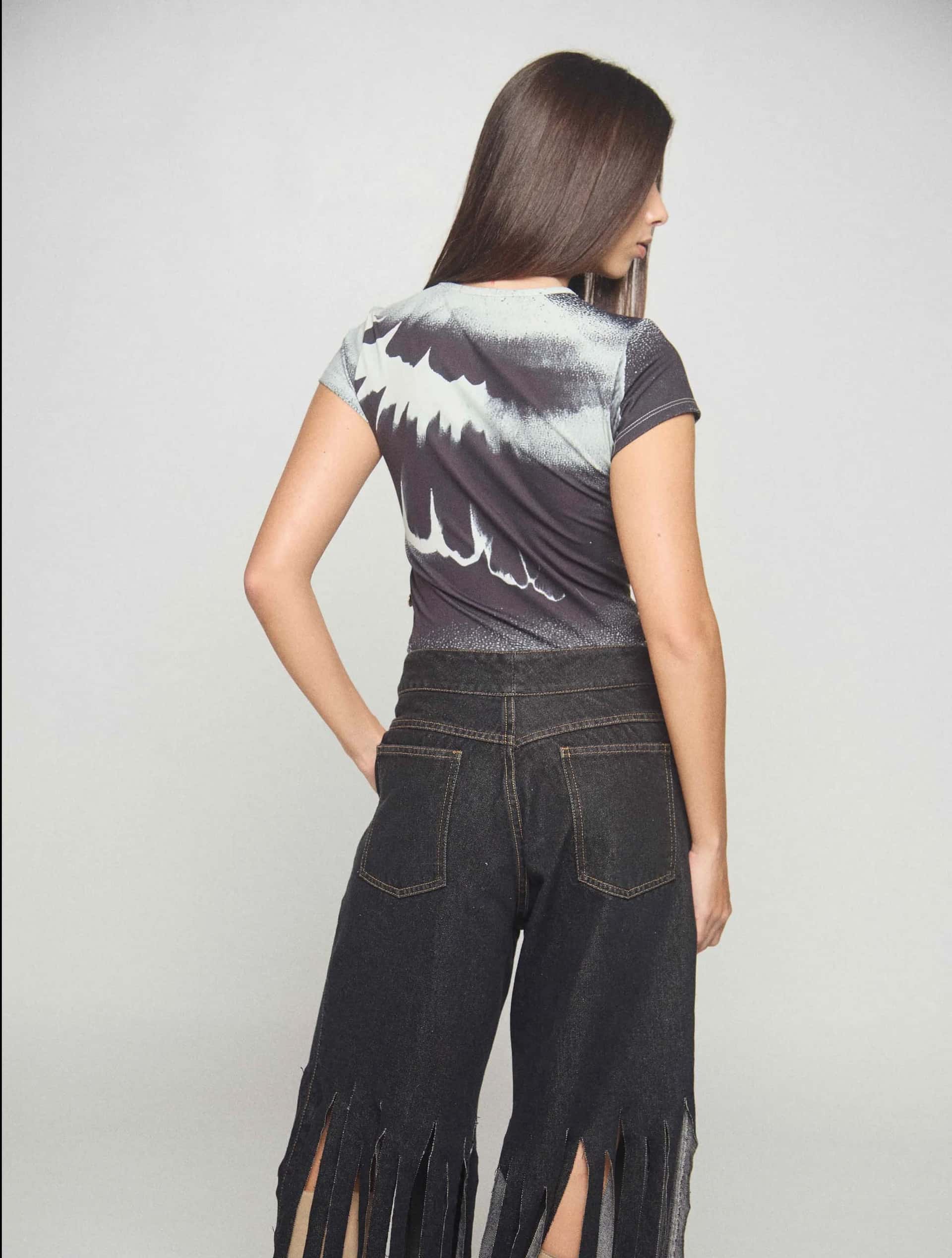 TOP CISNE CON ESTAMPADO - miniatura 2