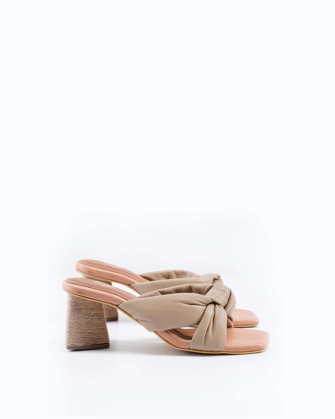 Silvia Cobos Mary Beige