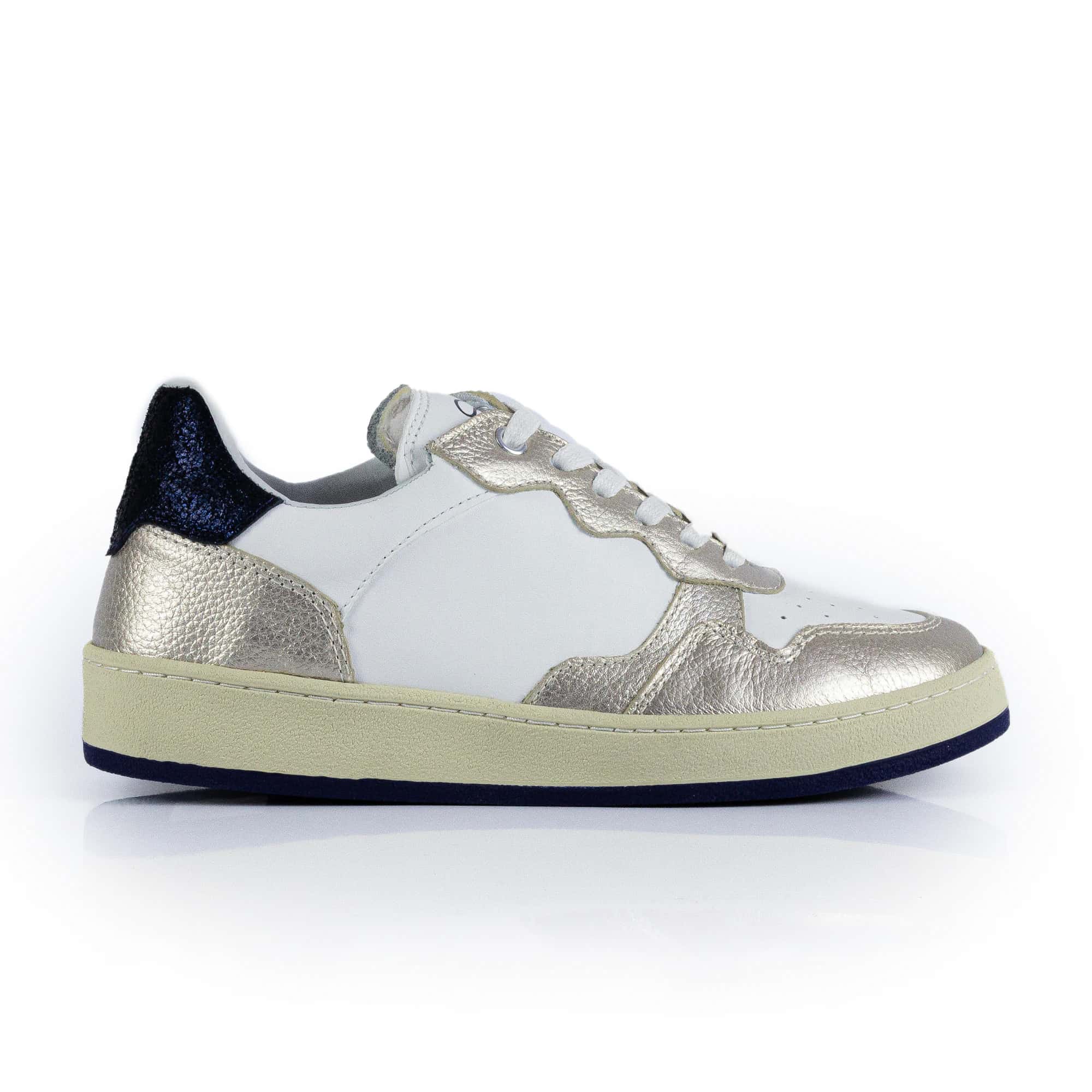 "NIEVES" TENIS  en CUERO