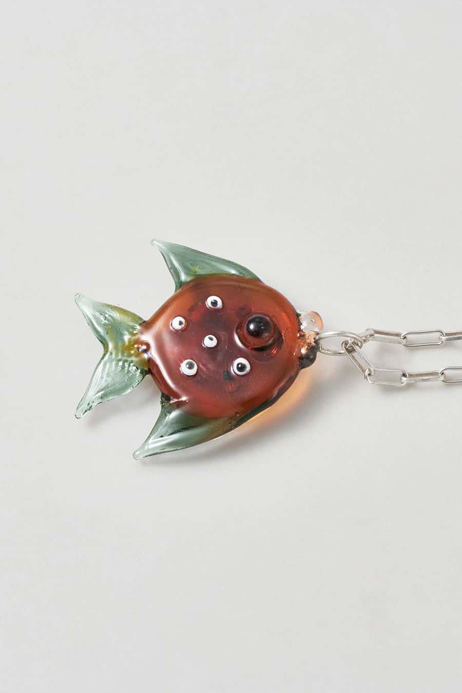 Cadena nemo plata y vidrio