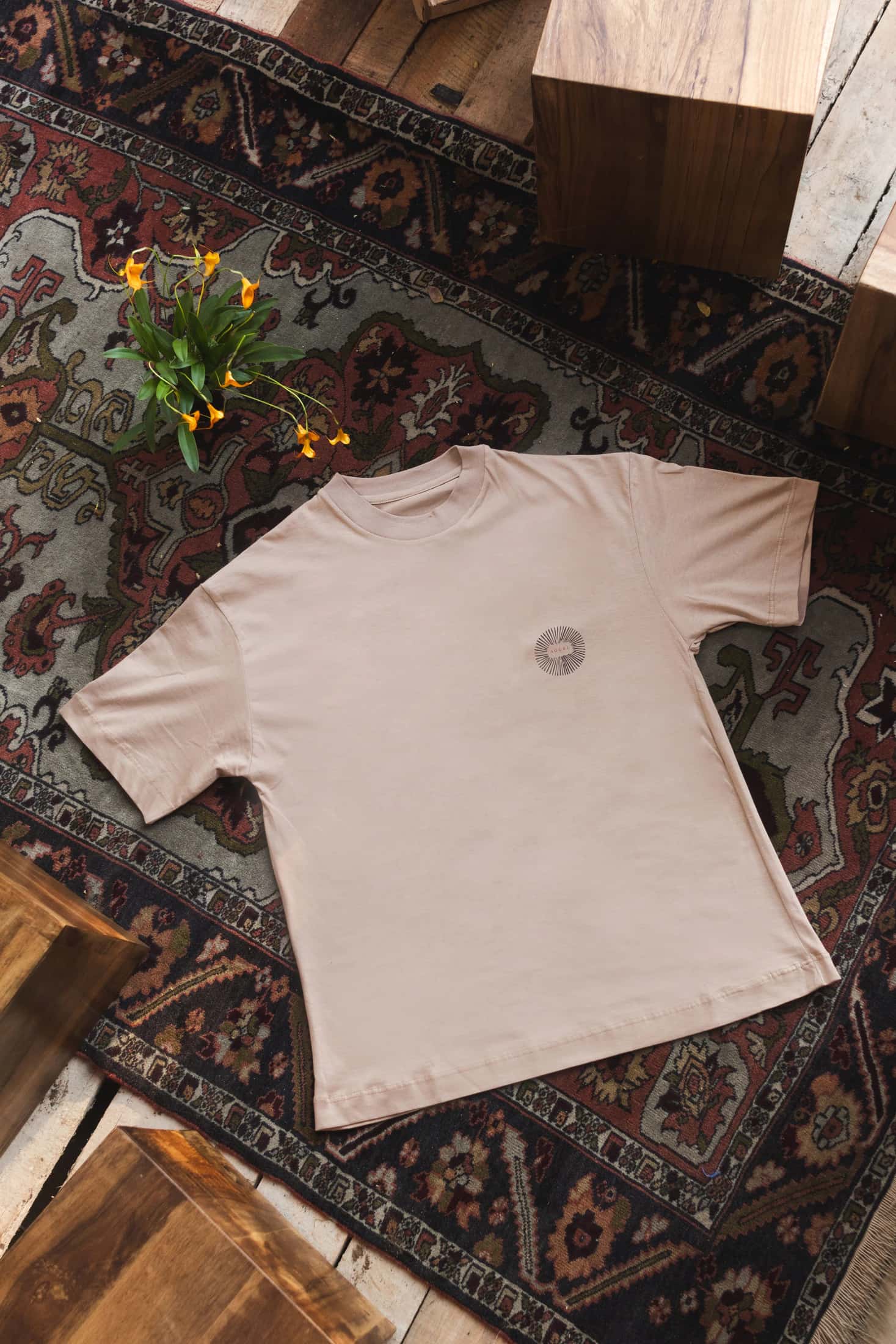 Camiseta Oversized Masdevallia Coccinea Khaki
