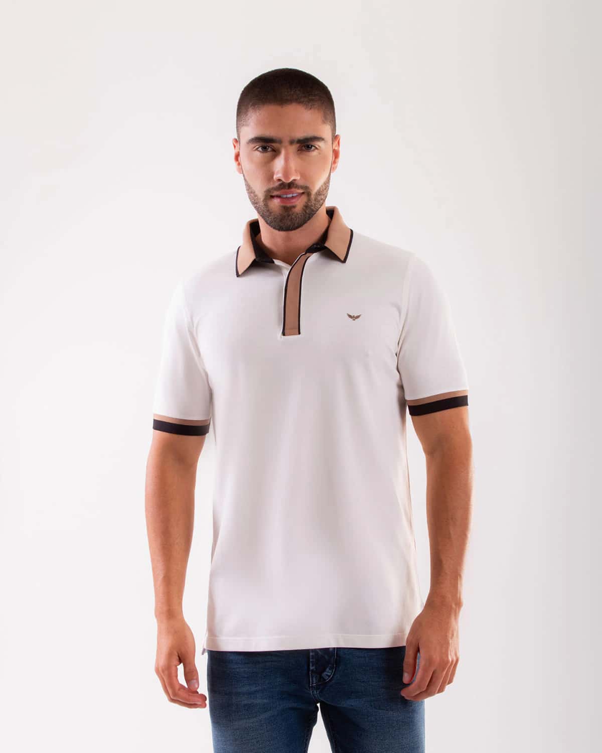 Polo blanca para hombre