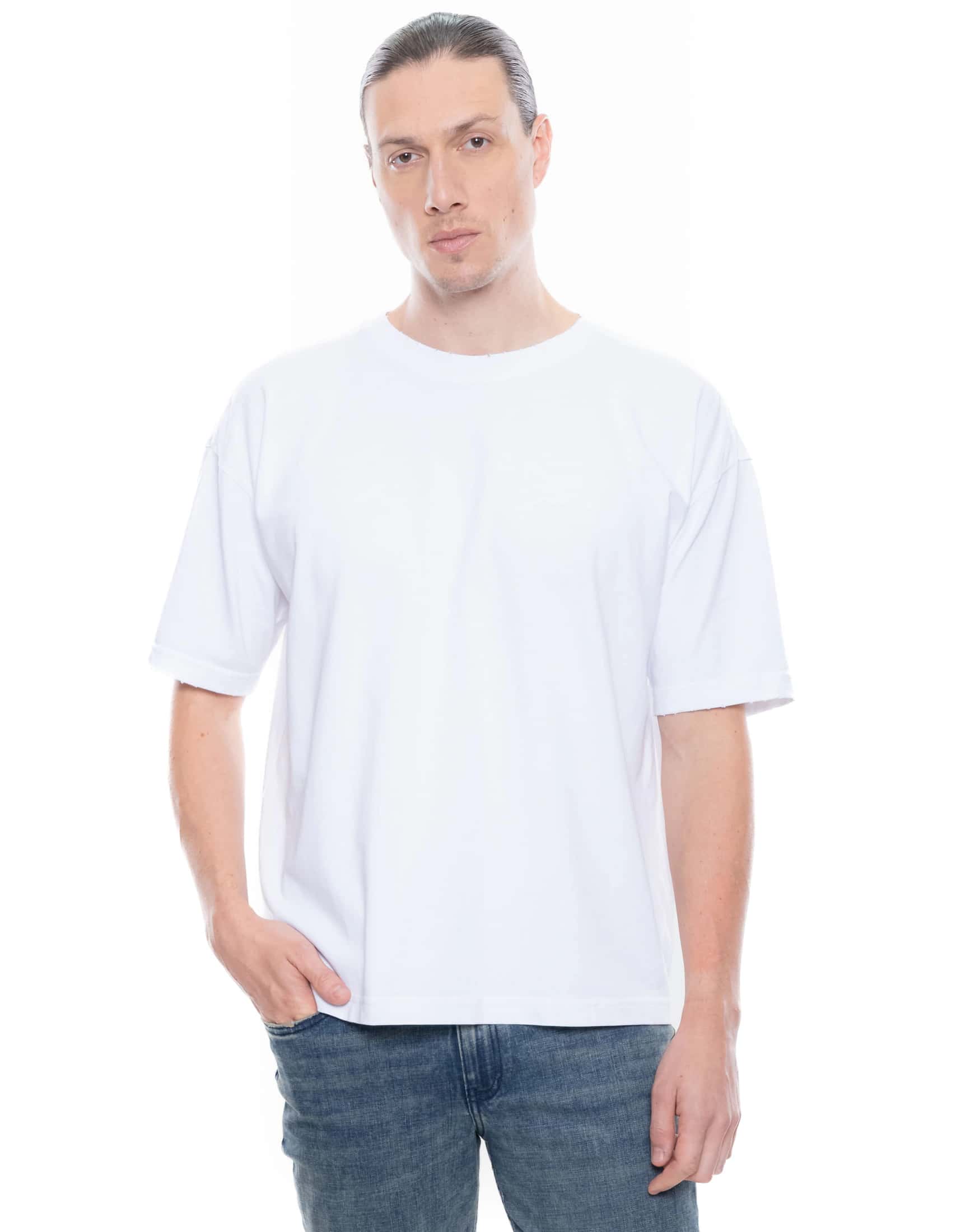 Camiseta Manga Corta Con Destroyer En Cuello