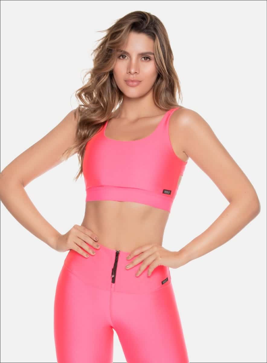 TOP DEPORTIVO TELA EFECTO BRILLANTE - PRECIO ESPECIAL
