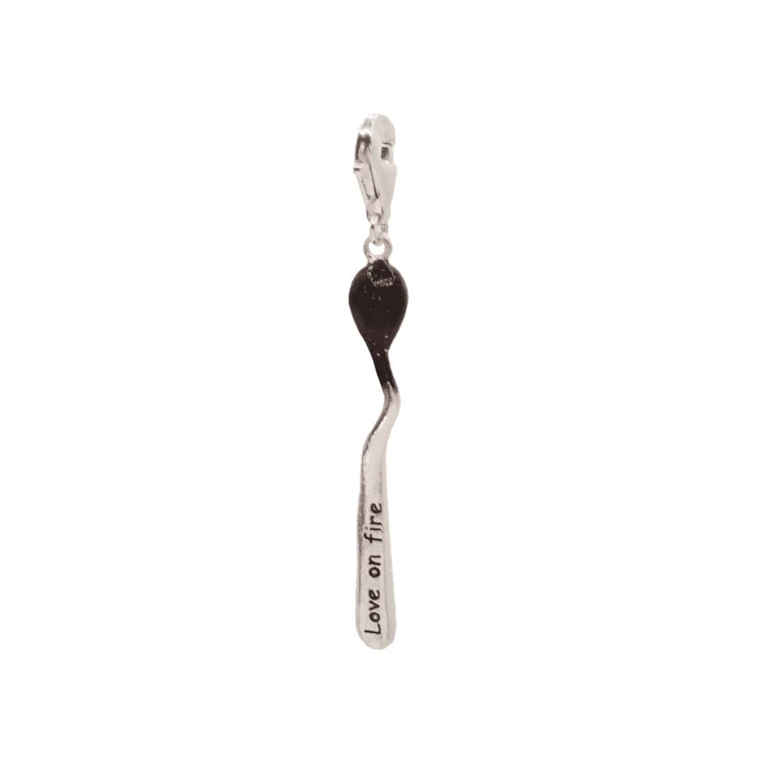 Dije Love On Fire Plata