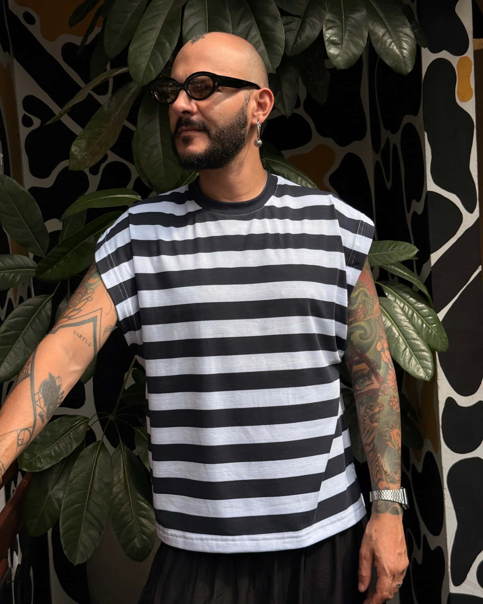 Camiseta cometa lines