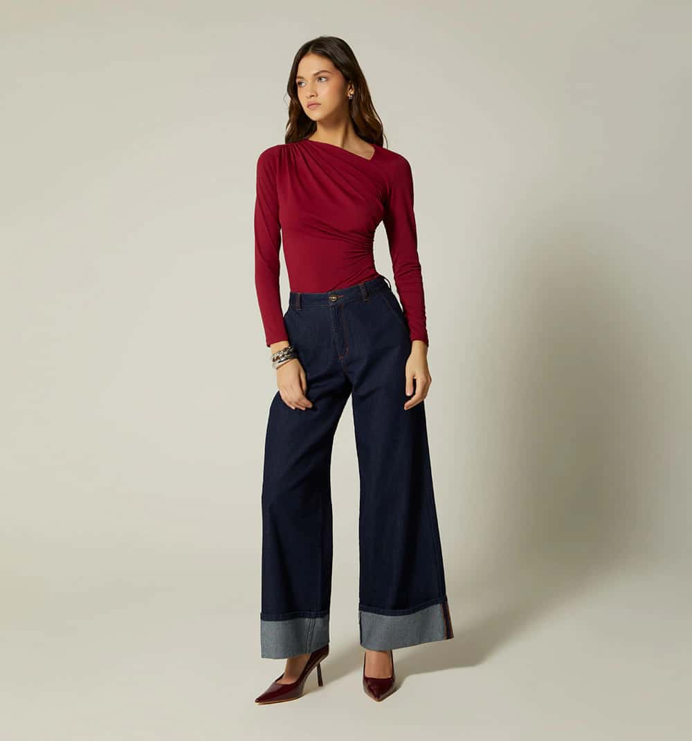 Blusa escote asimetrico manga larga