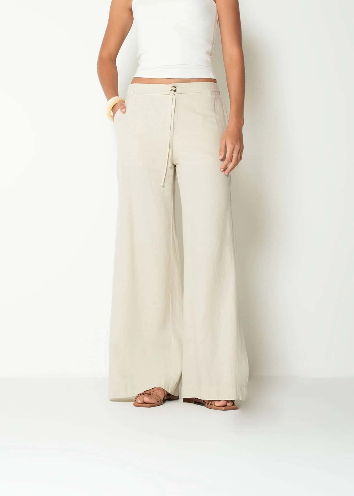 Pantalón wide leg tiro medio