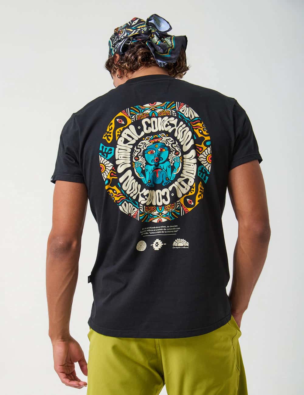 Camiseta Regular Fit Natural Conexion negro Hombre