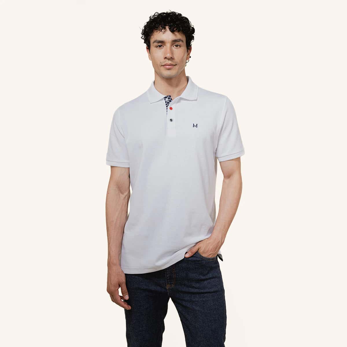 Camiseta Polo Emblema Blanco Tierra Arriba
