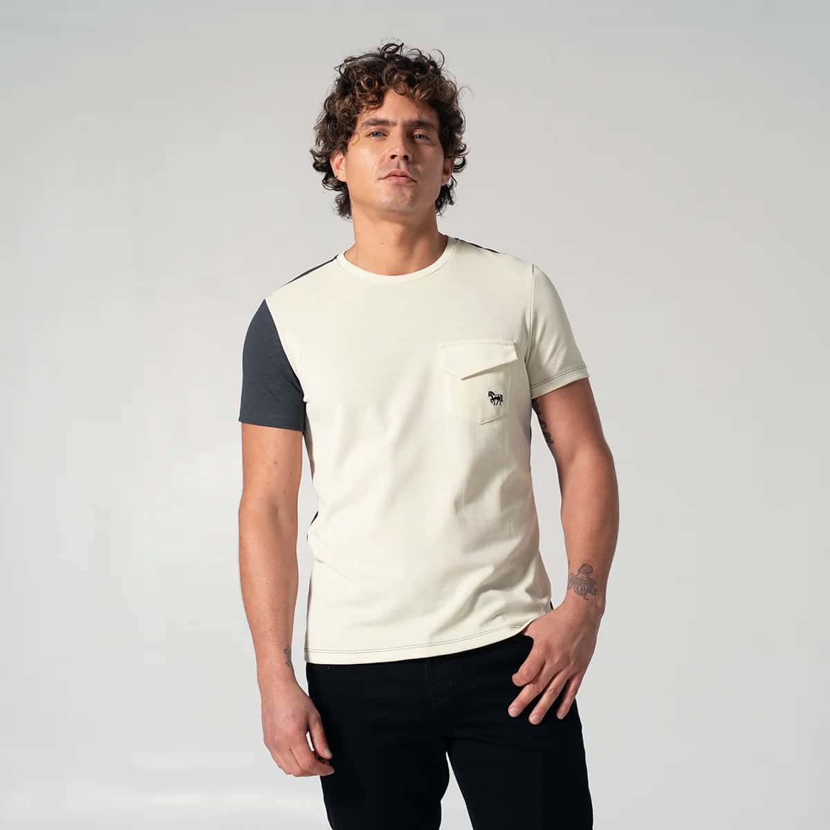 Camiseta Basica Slim Last Name