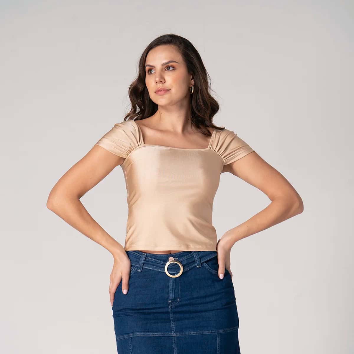 Blusa Slim Escote Bandeja Nova