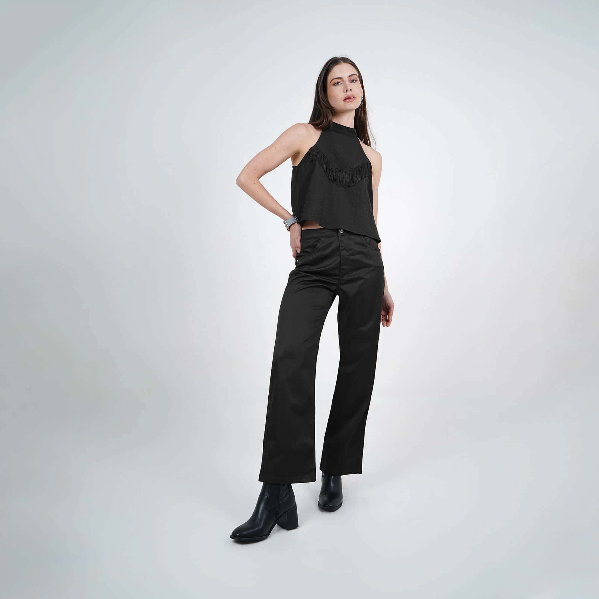 Pantalón bota recta con flecos