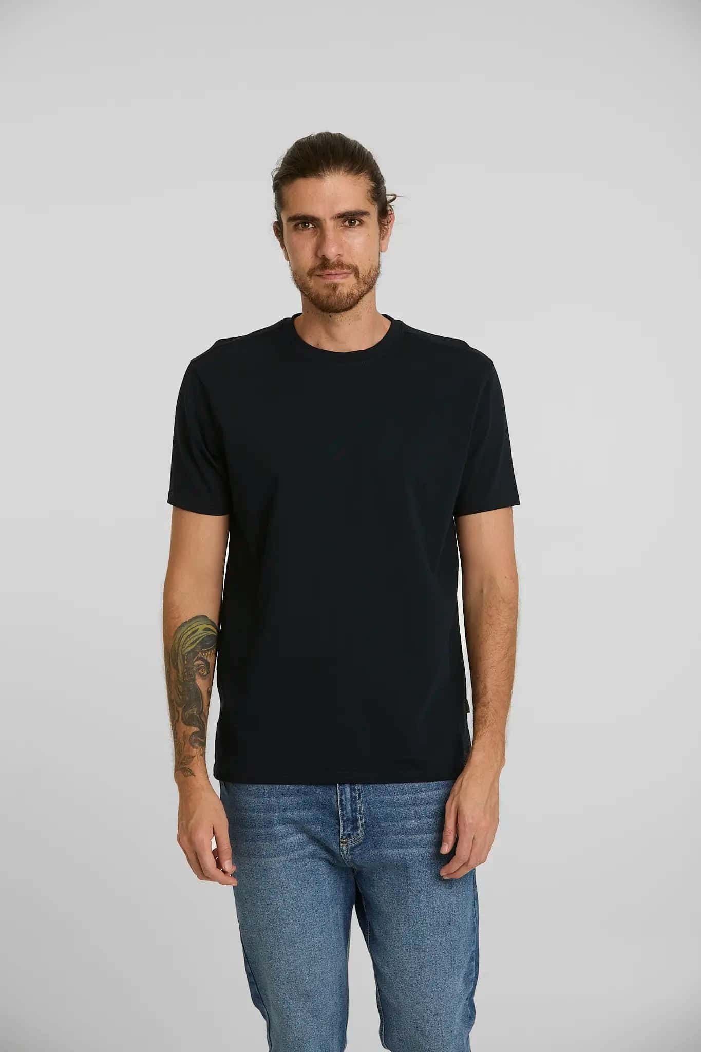 Camiseta básica azul oscura