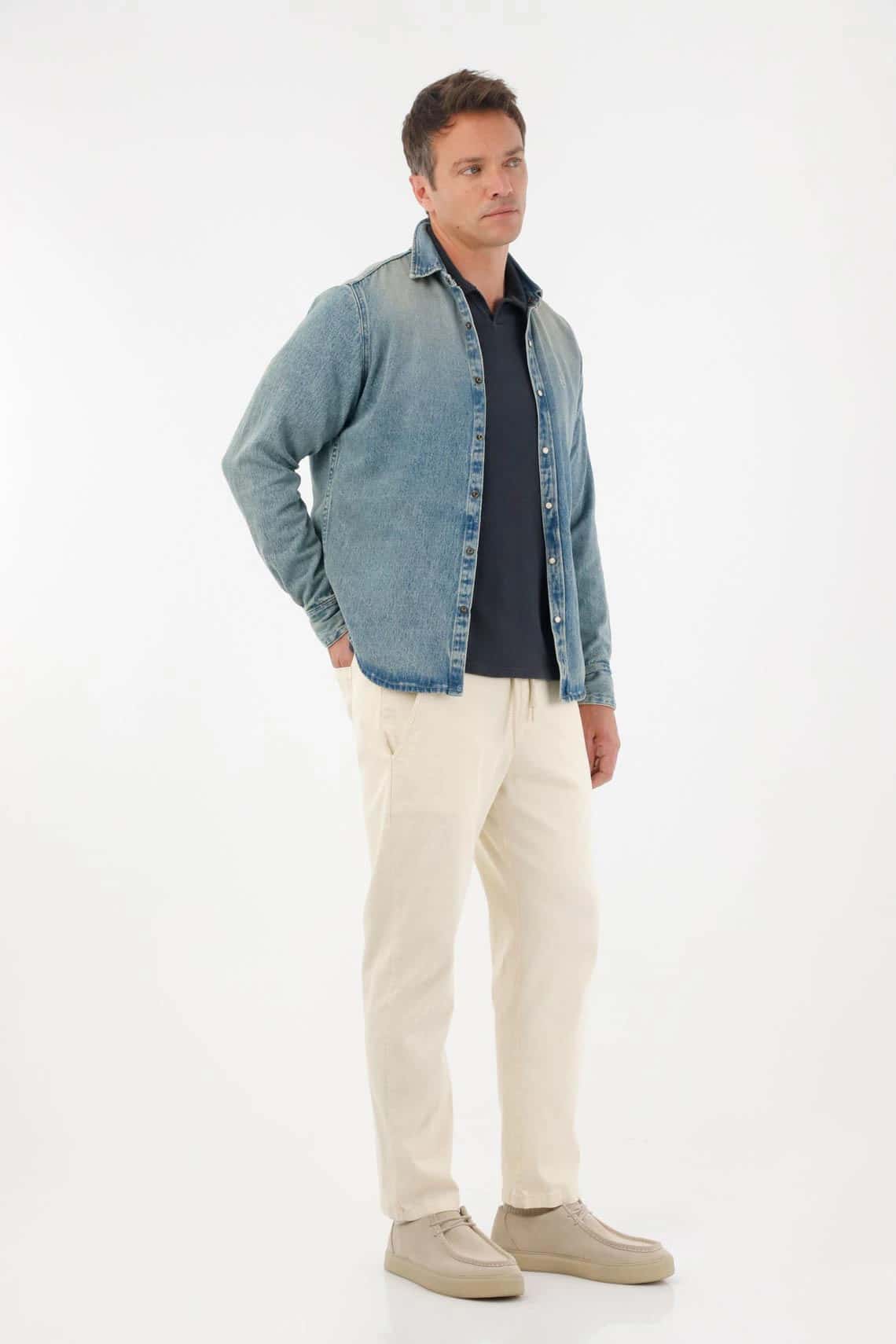 Pantalón Recto en corduroy crudo para hombre