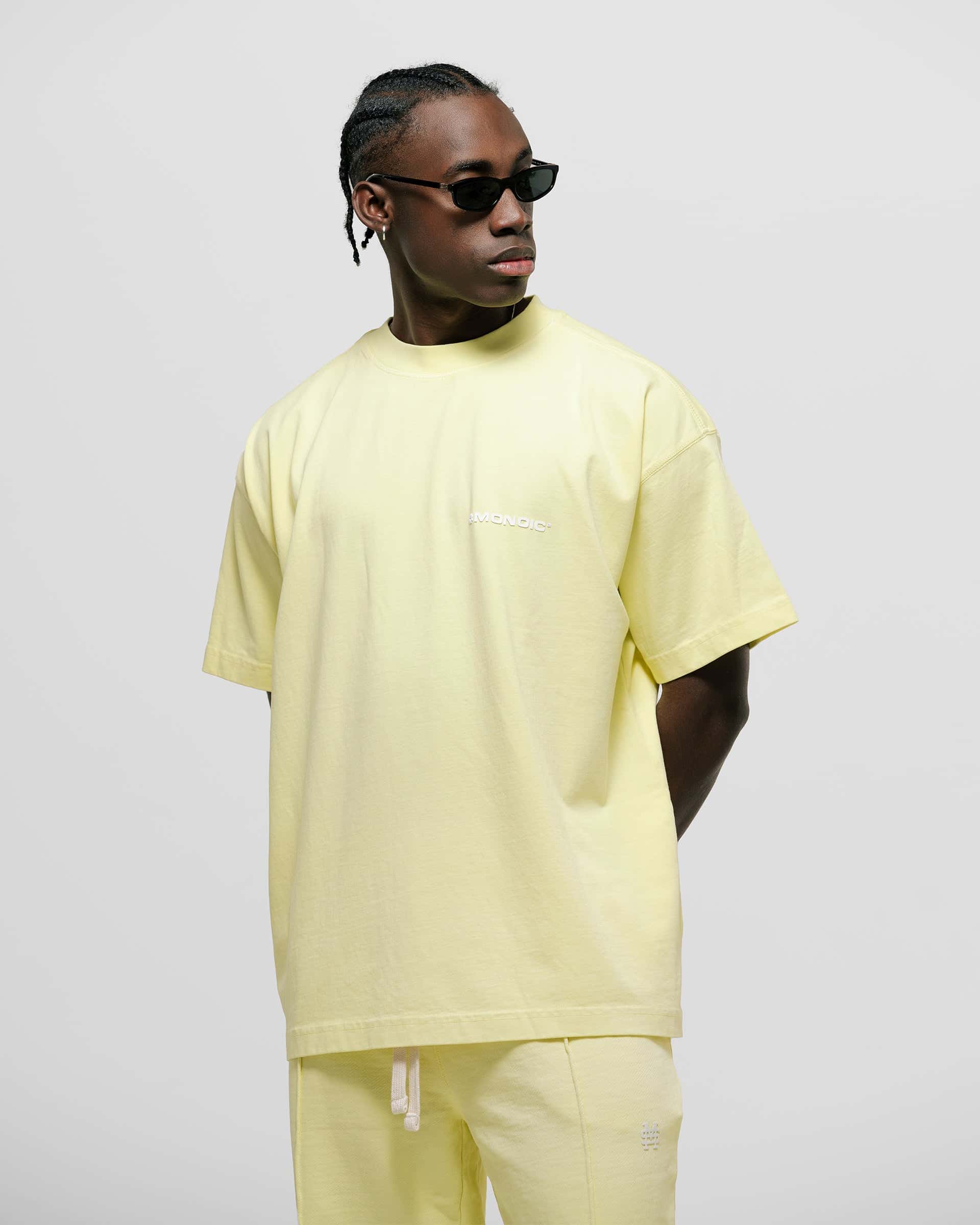 Camiseta Oversized Básica V3 - Amarillo Pastel