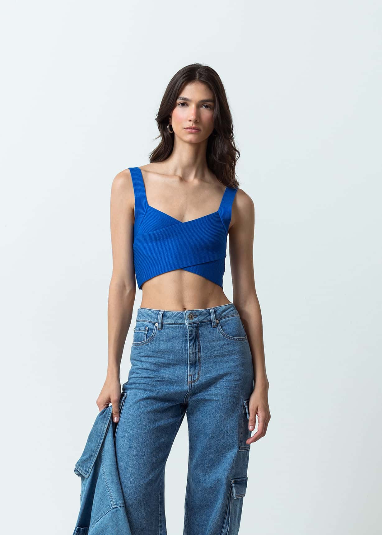 Camiseta tejida tipo crop