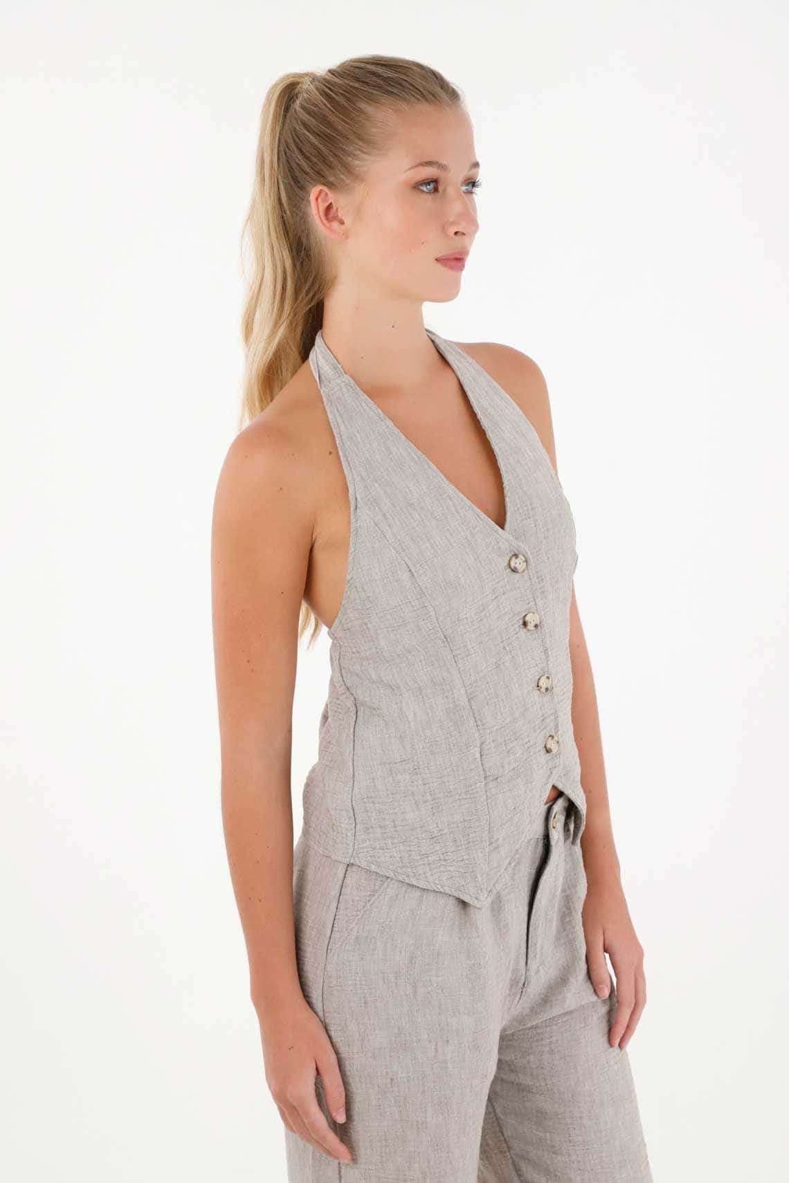 Chaleco para mujer en poliéster gris halter entallado con botones