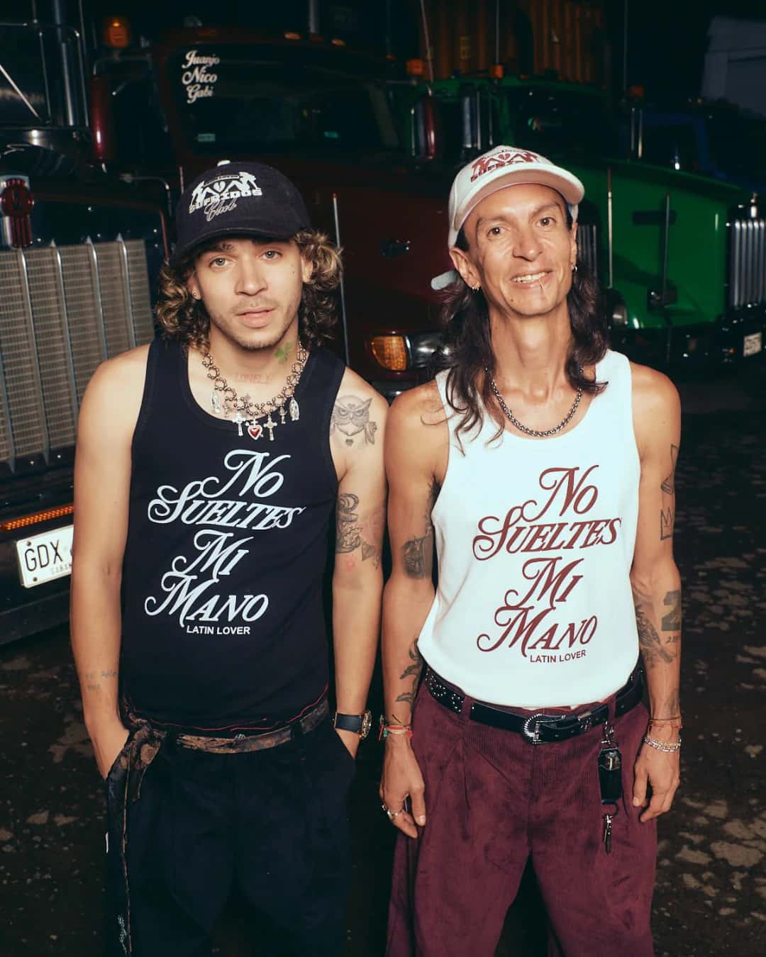 TANK TOP NO SUELTES MI MANO NEGRO - miniatura 4