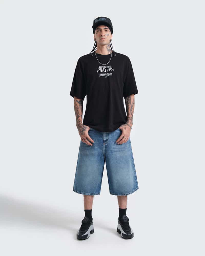 Camiseta Negra Oversize Silent Prayers - miniatura 8
