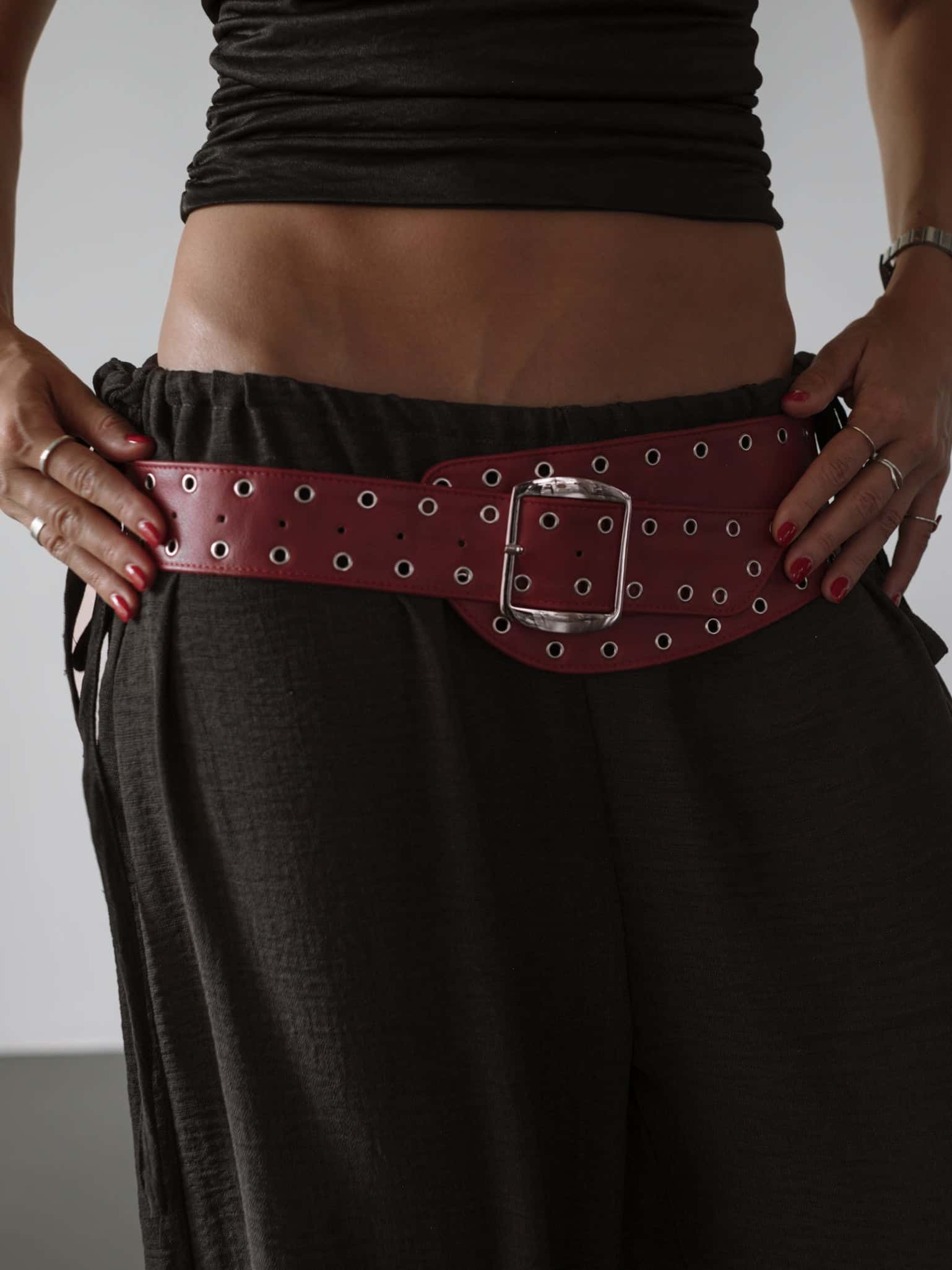 OFFSET ASYMMETRIC BELT - RED WINE