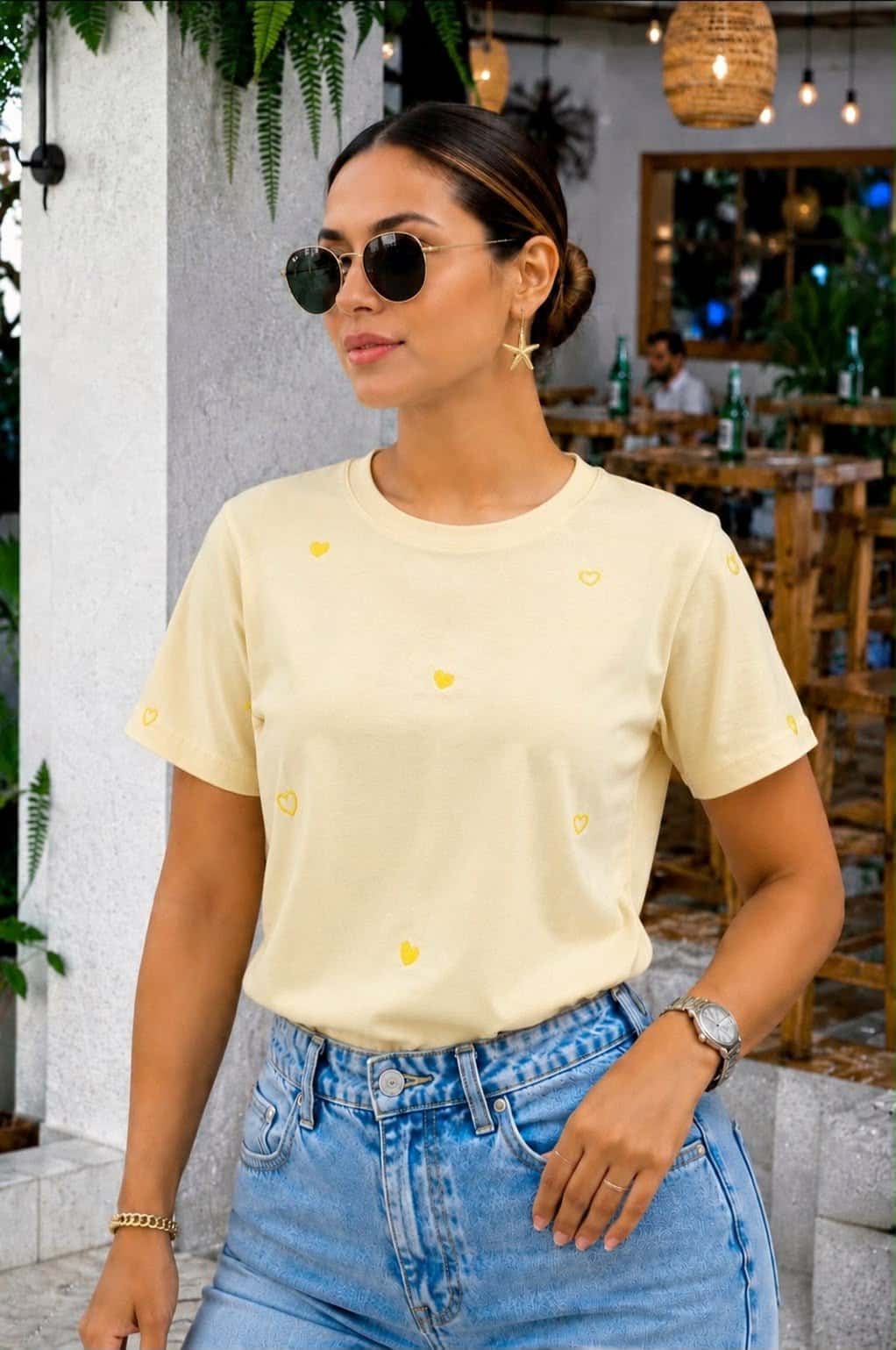 Camiseta oversized Pandora mantequilla