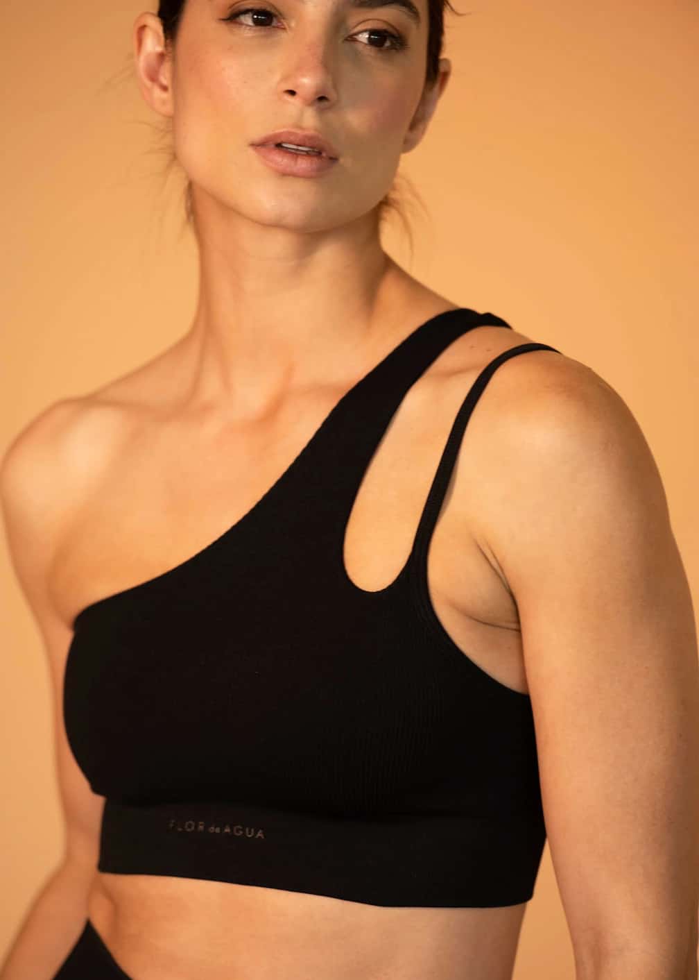 Top Elena One Shoulder Negro