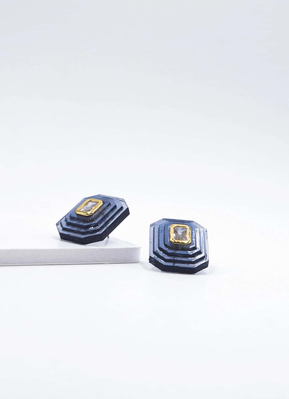 OTTAGONO S - SMOKY EARRINGS