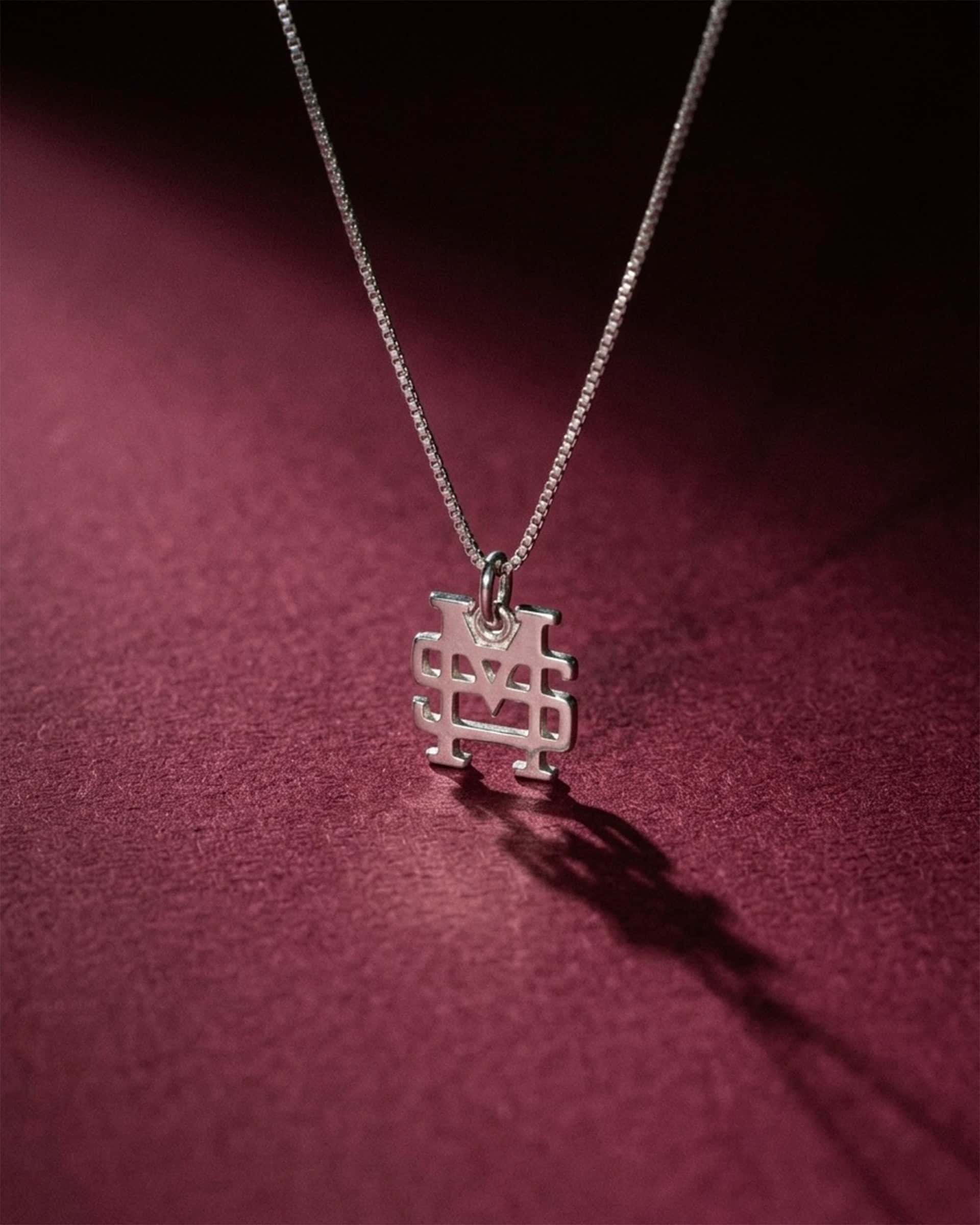 Exclusive Monogram Chain - Plata