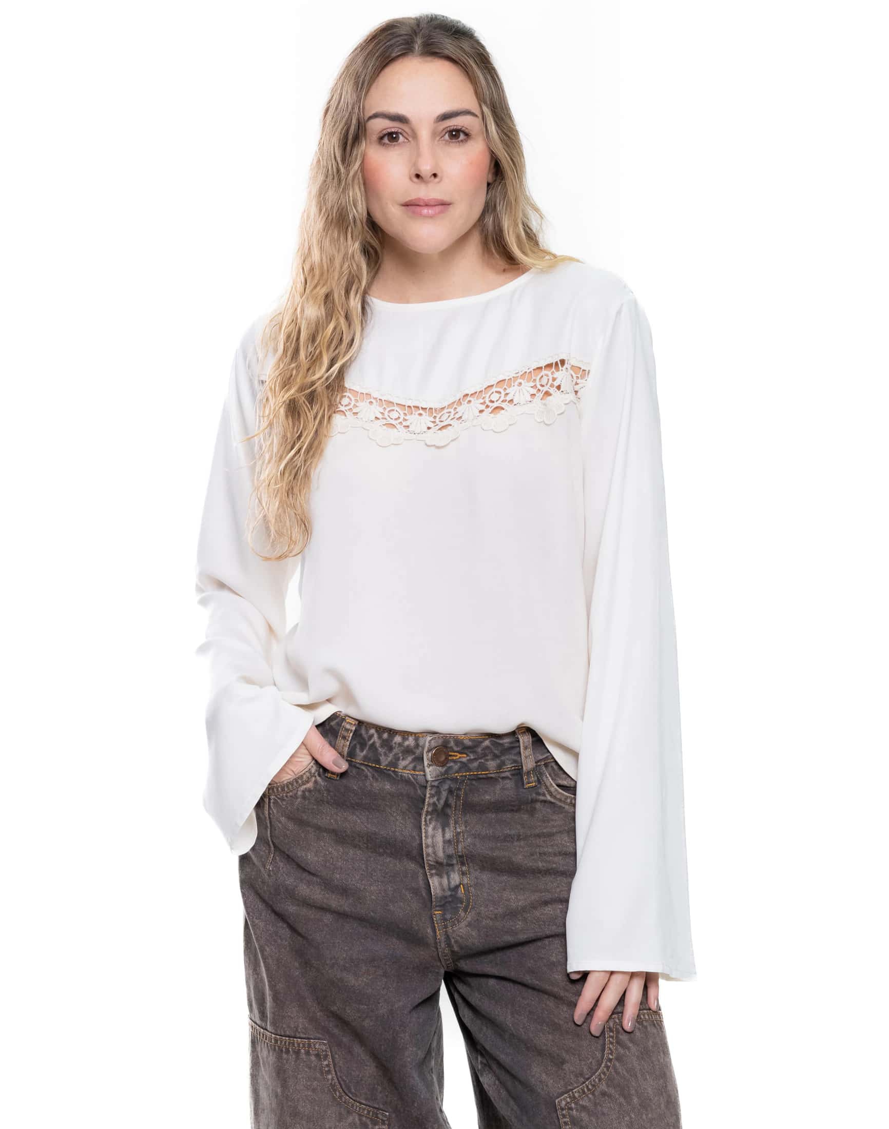 Camisa Manga Larga Con Encaje