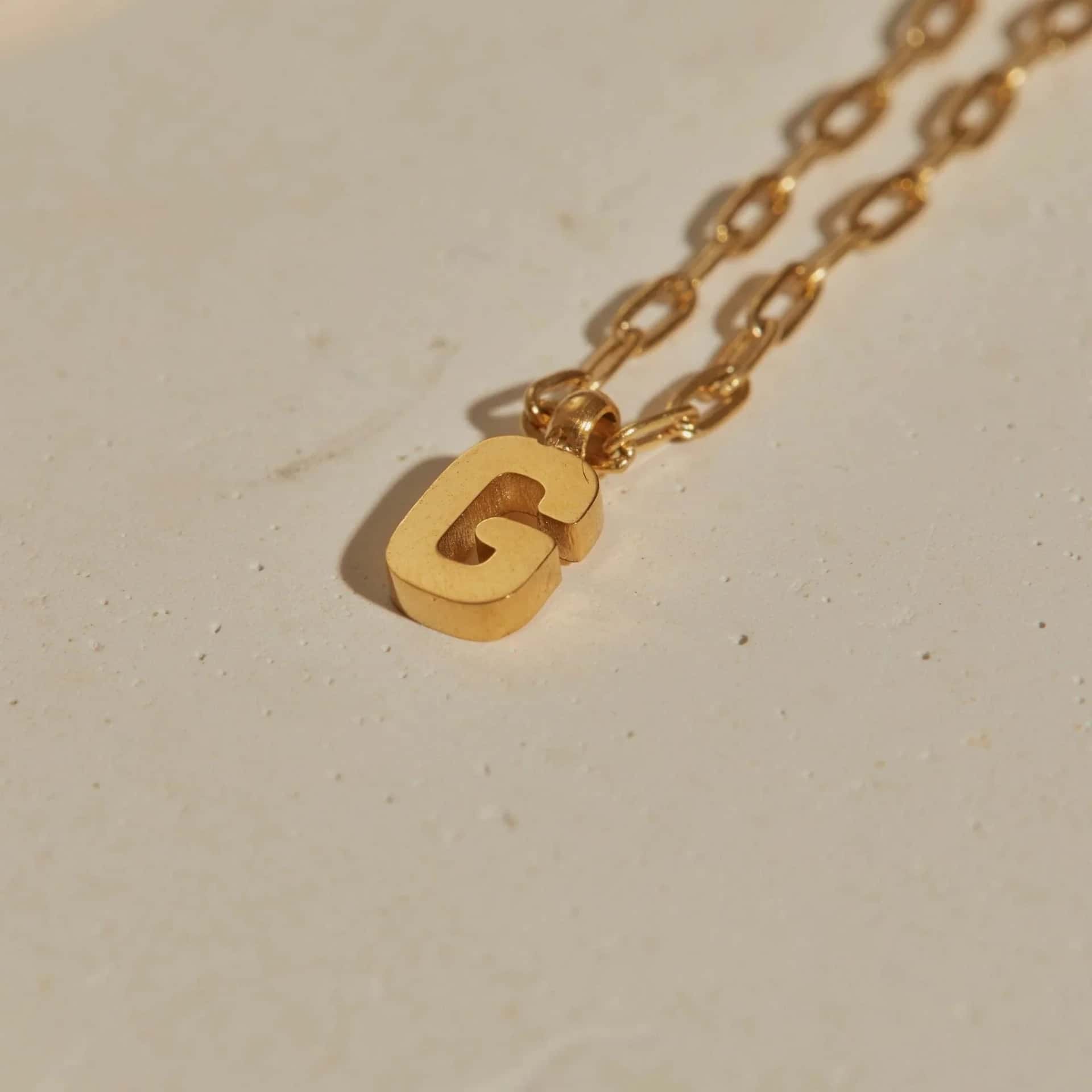 Collar ID G