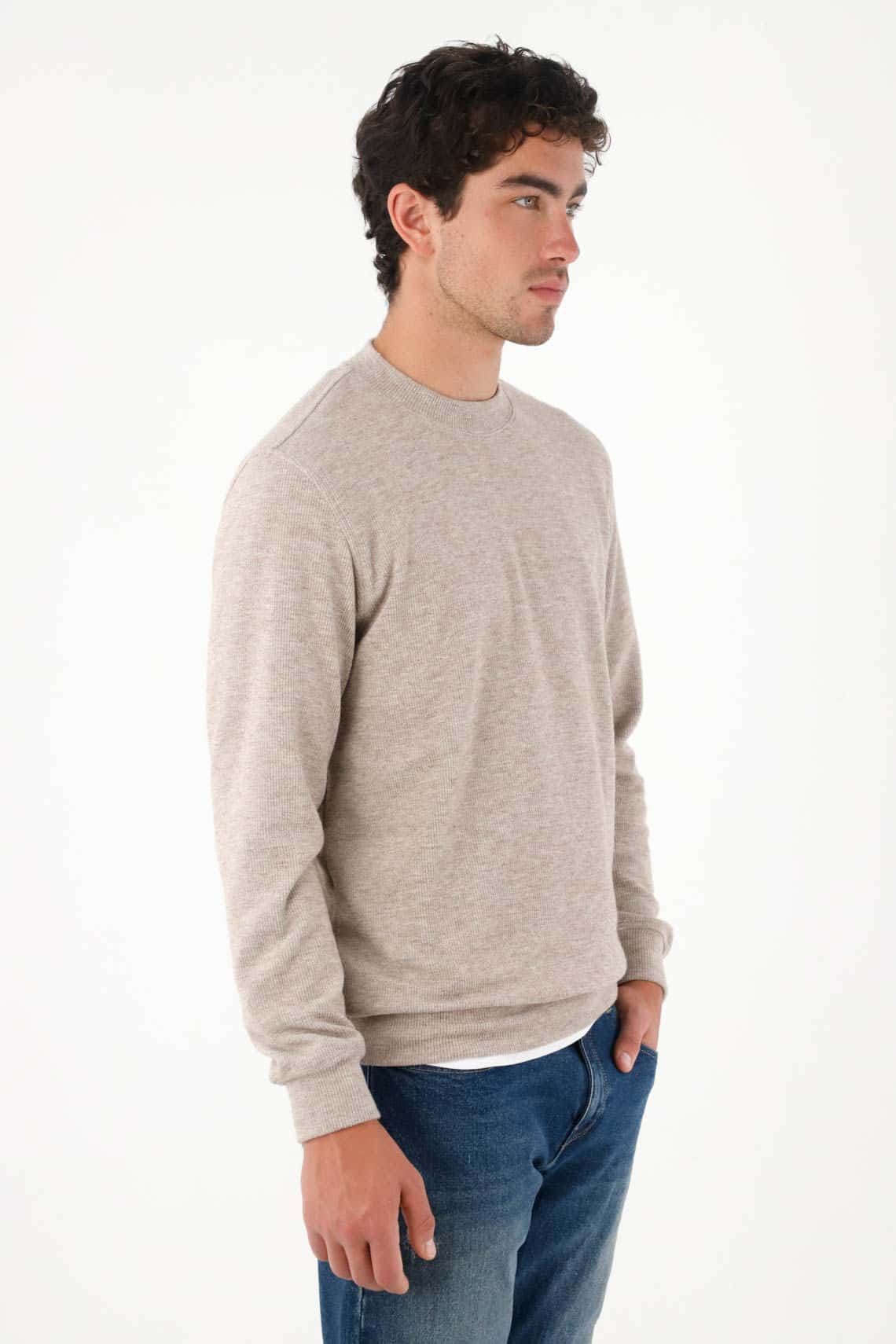 Buzo cerrado café para hombre