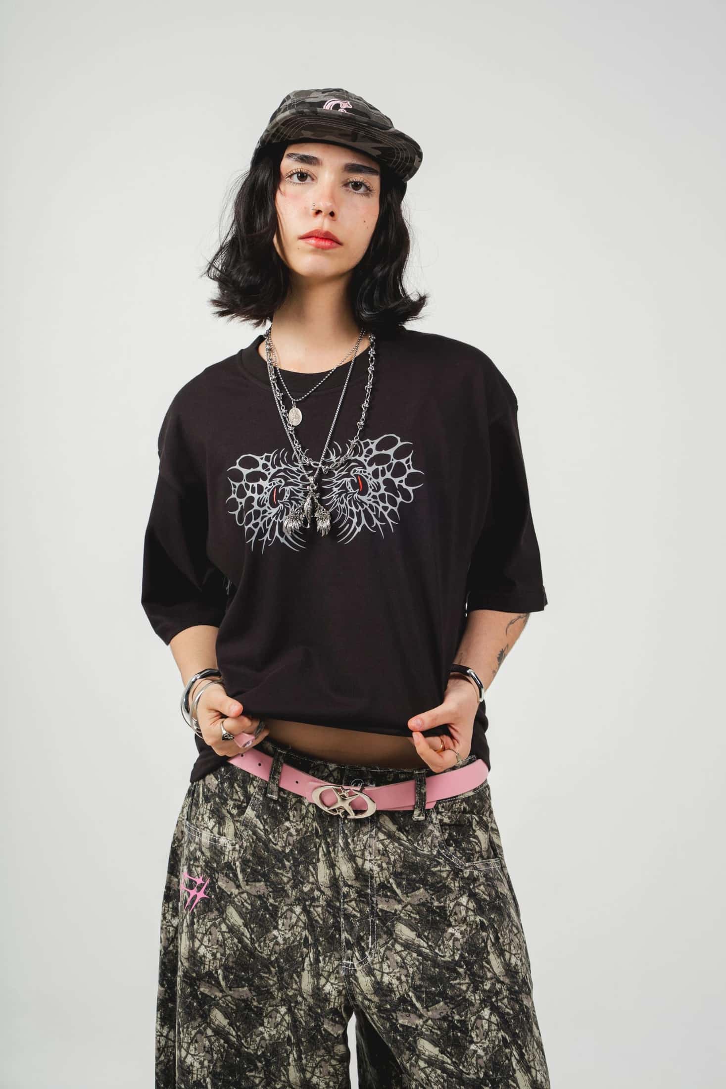 Camiseta crimson eyes - miniatura 4