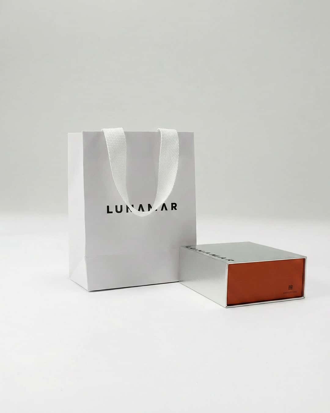 GIFT BOX Y BOLSA PREMIUM