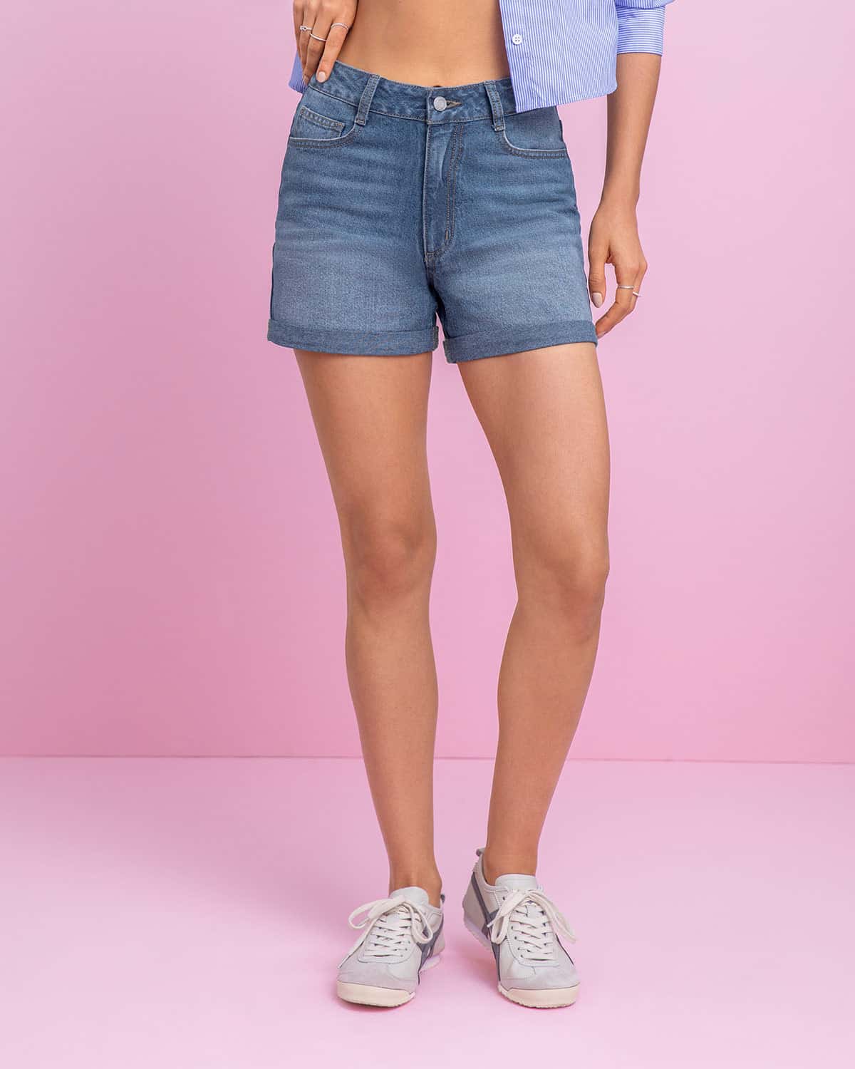 Short con doblez en ruedo