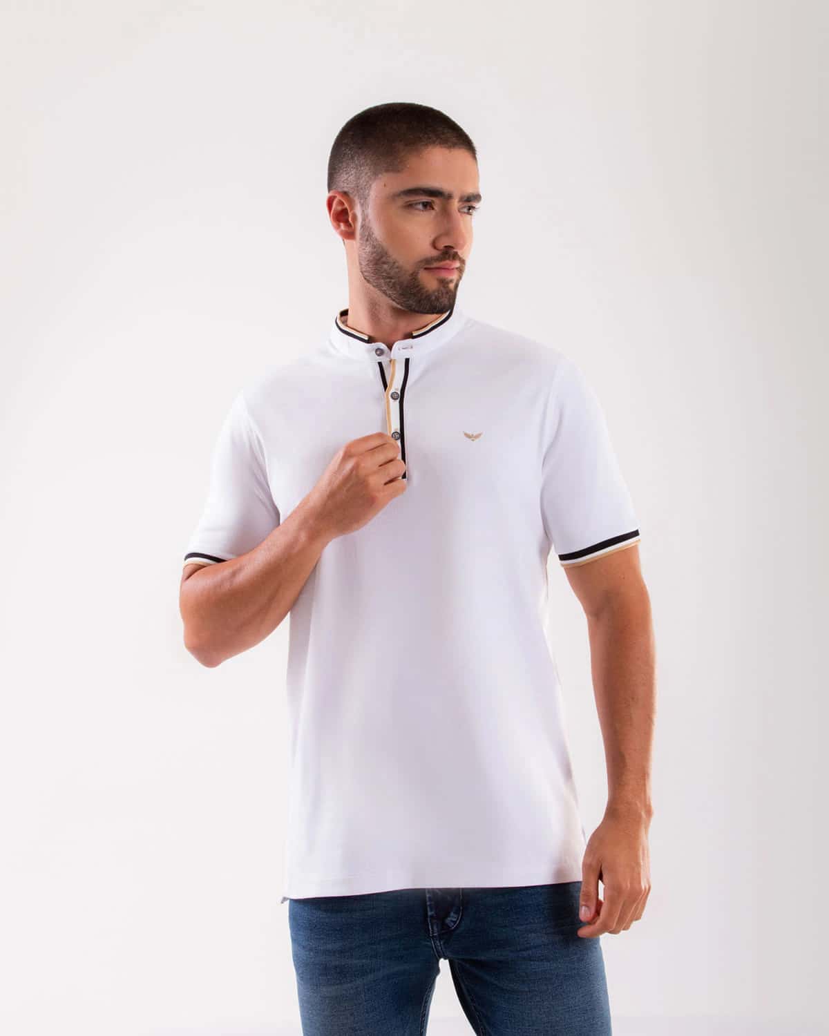 Polo blanca para hombre
