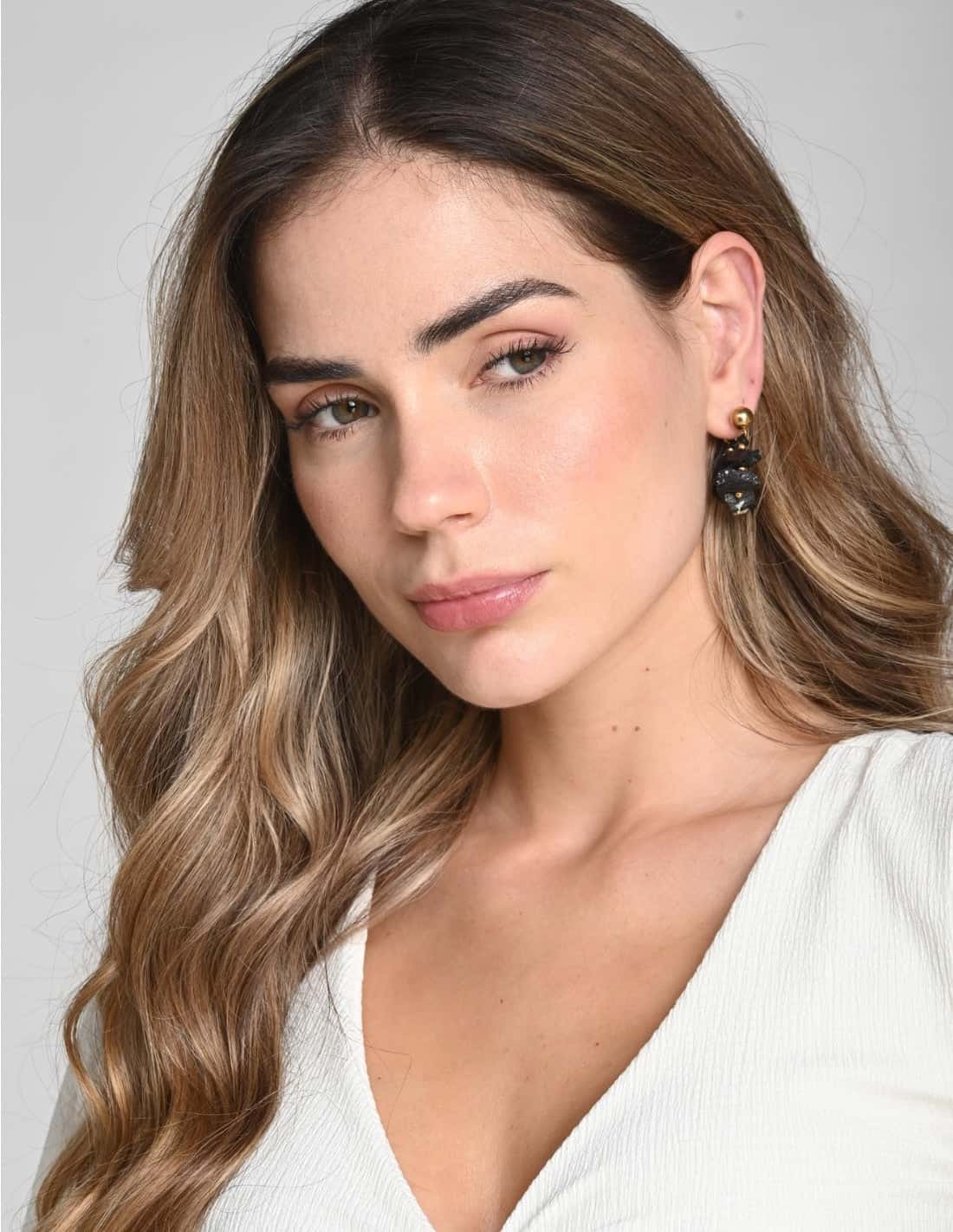Areta Isara Tourmaline + Black