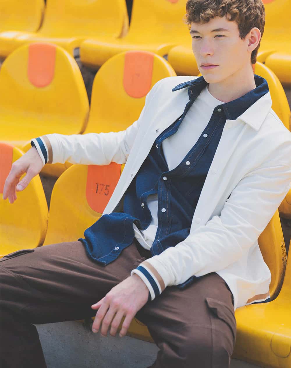 Chaqueta regular vainilla hombre