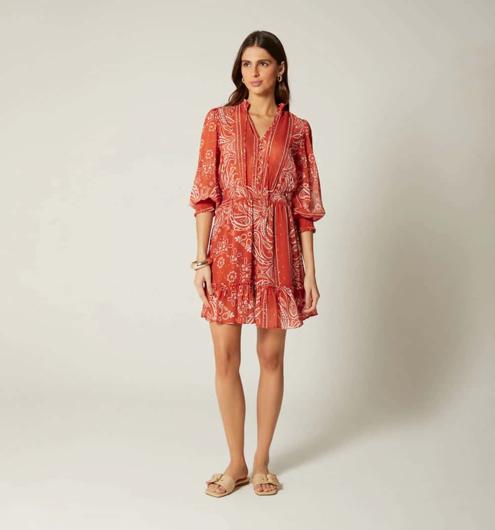 Vestido corto manga 3/4