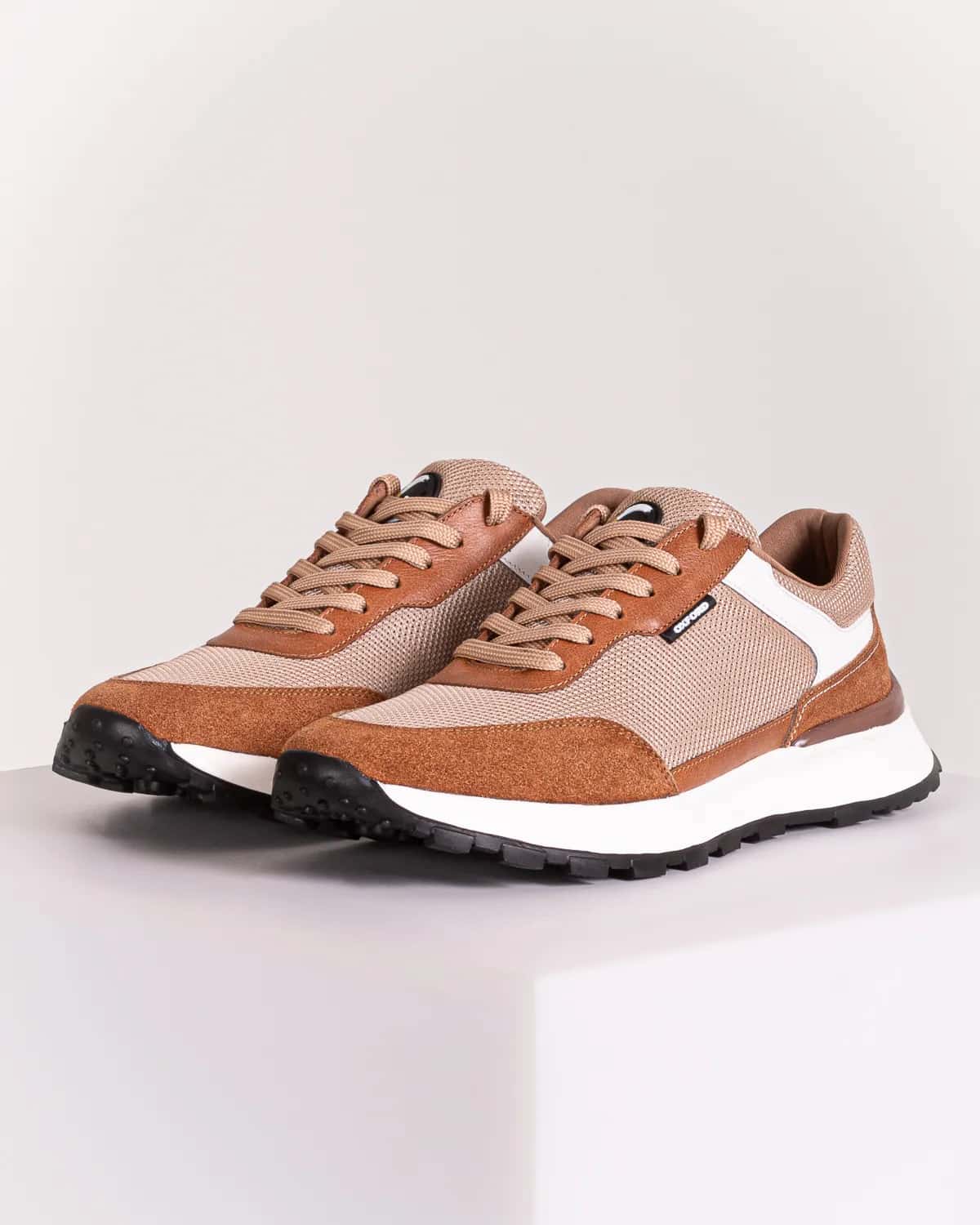 Calzado cafe para hombre