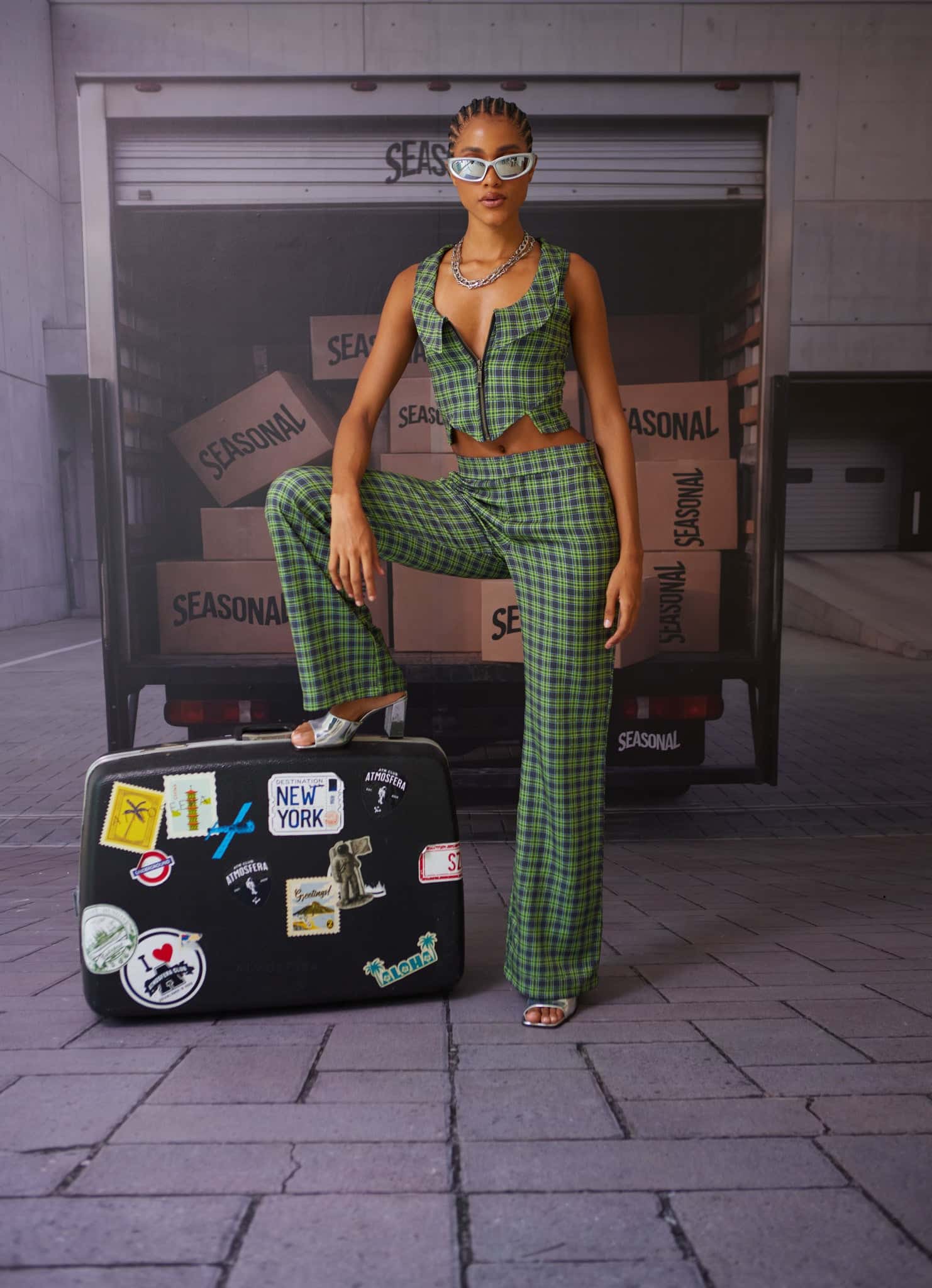 CONTOUR GRID PANTS