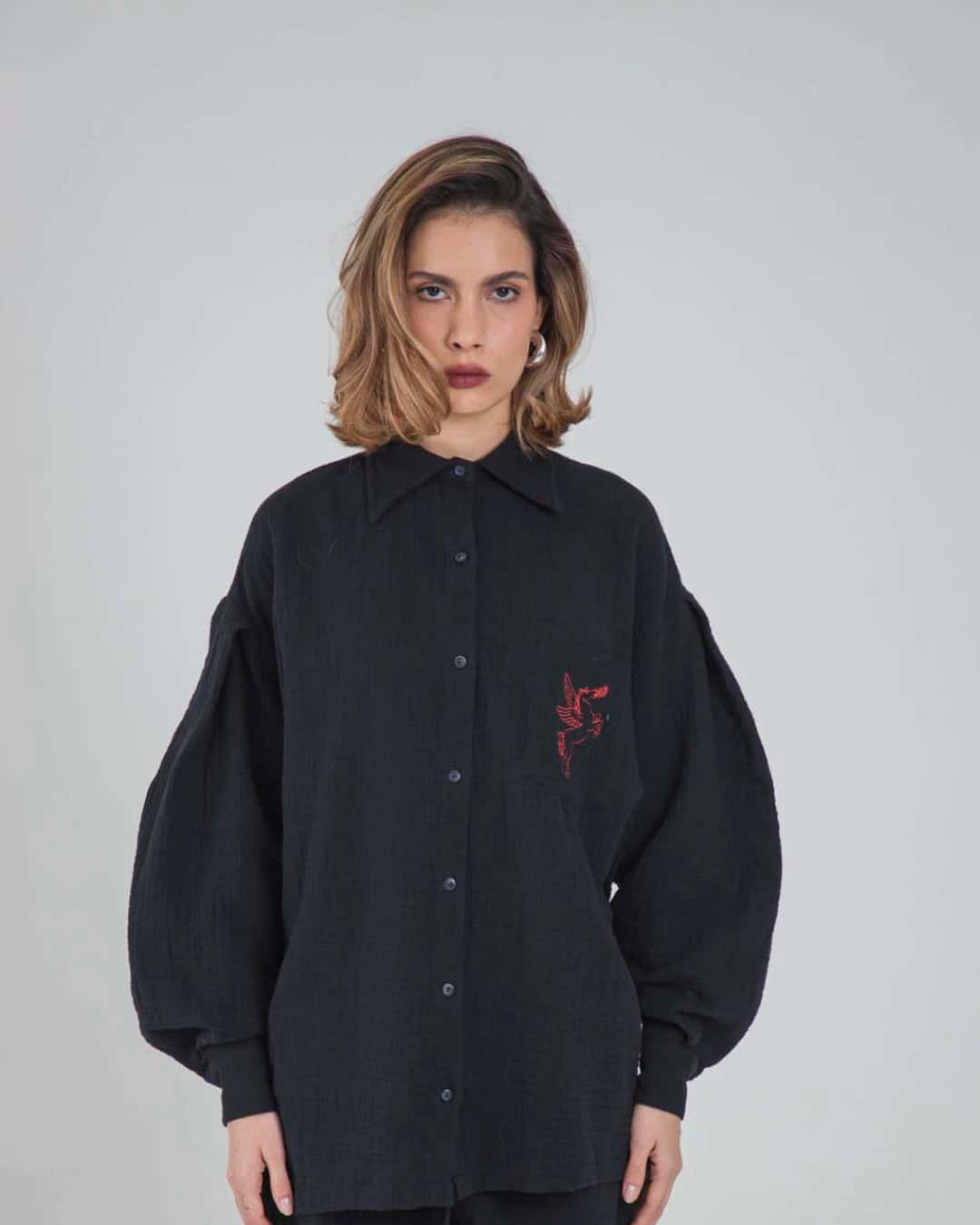 PEGASUS BLACK SHIRT - miniatura 1