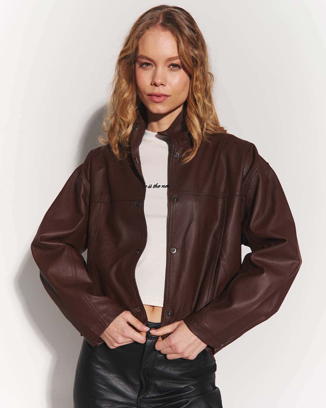 Chaqueta bomber cropped