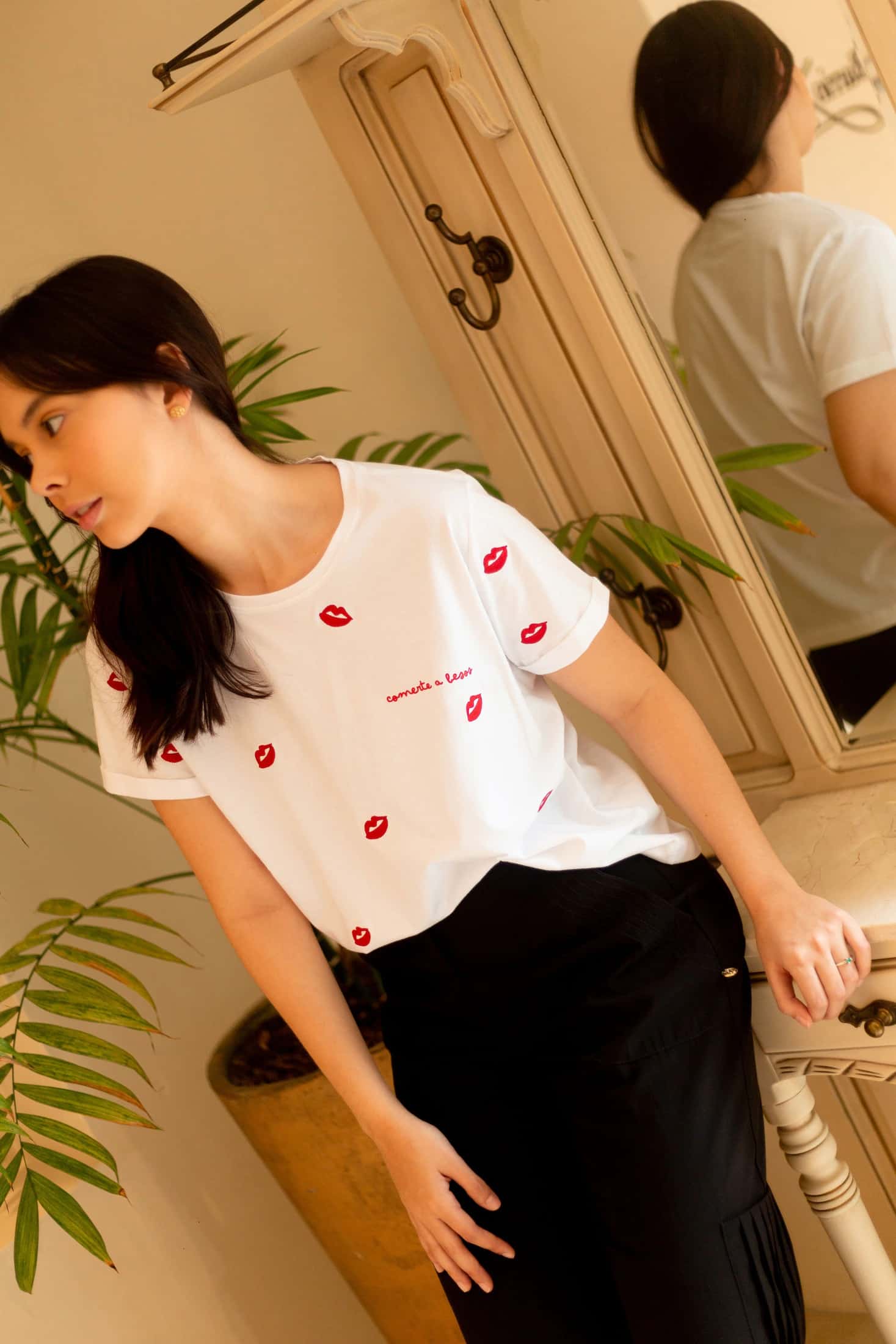 Comerte A Besos Oversized Tee