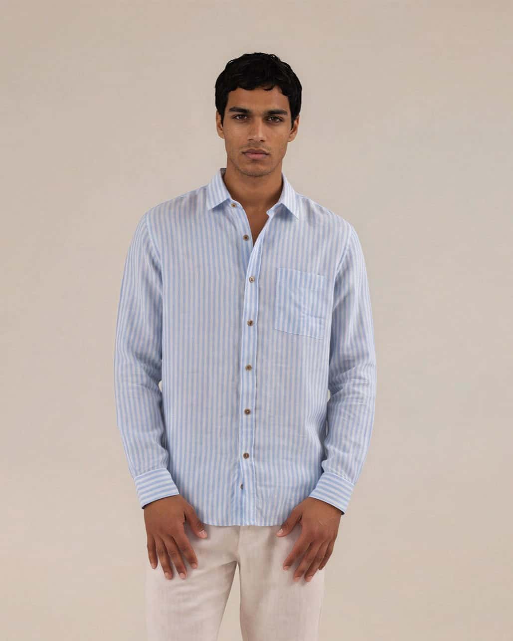 Camisa a rayas regular fit azul medio 100% lino